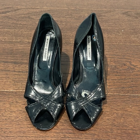 MANOLO Blahnik Black Peep Toe Pumps Size 39/9 - Picture 2 of 8